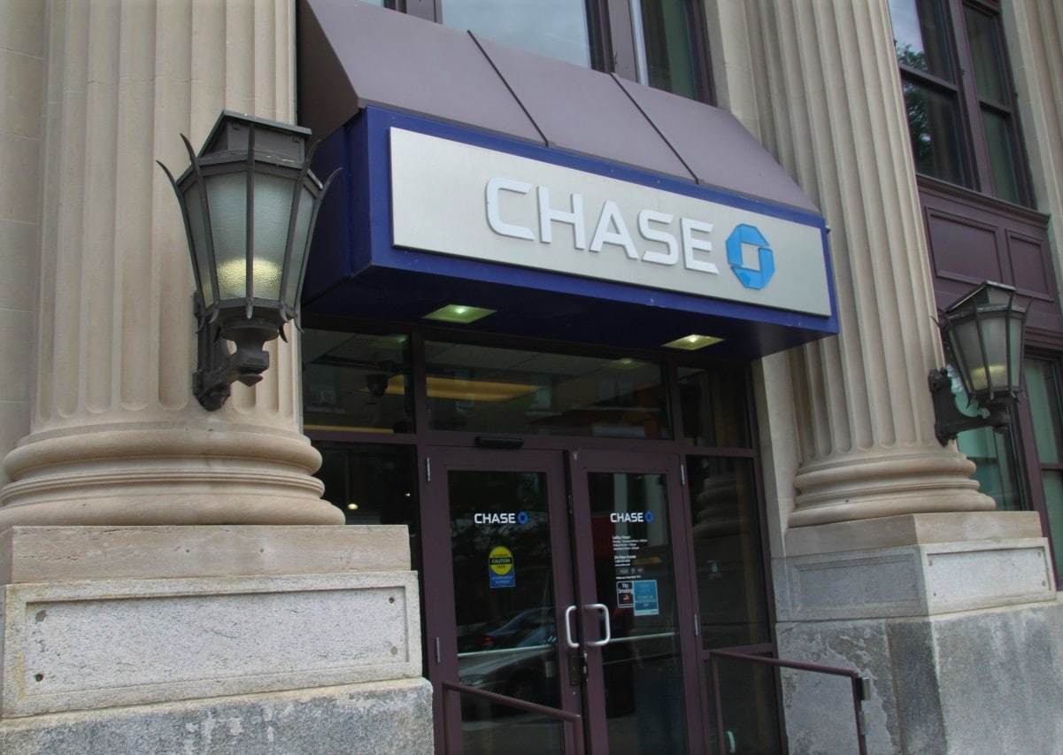 Chase Bank - Downtown Oak Park