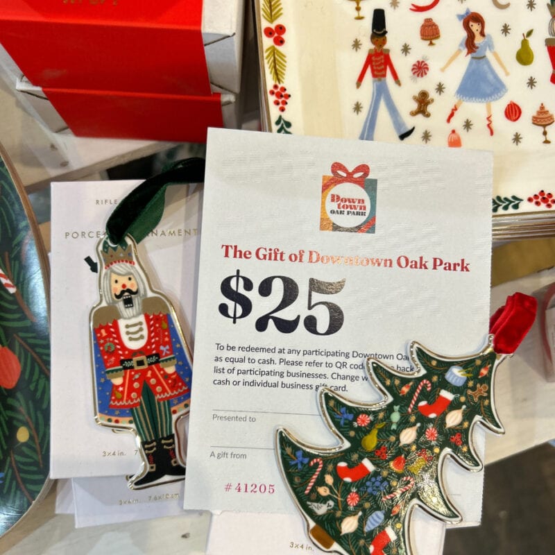 This Holiday Season Give the Gift of Downtown Oak Park - Downtown Oak Park